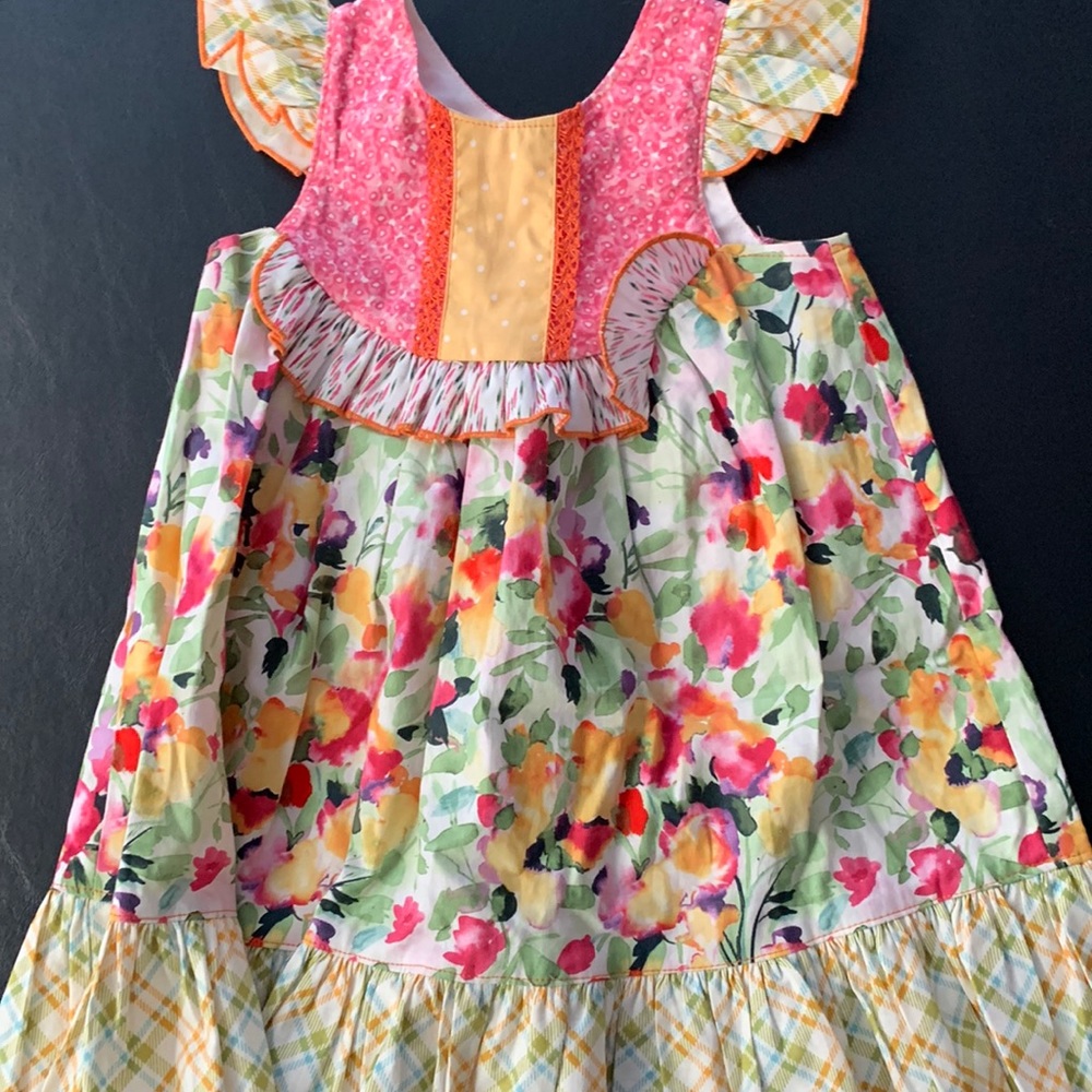 Spring floral pattern 2T dress.